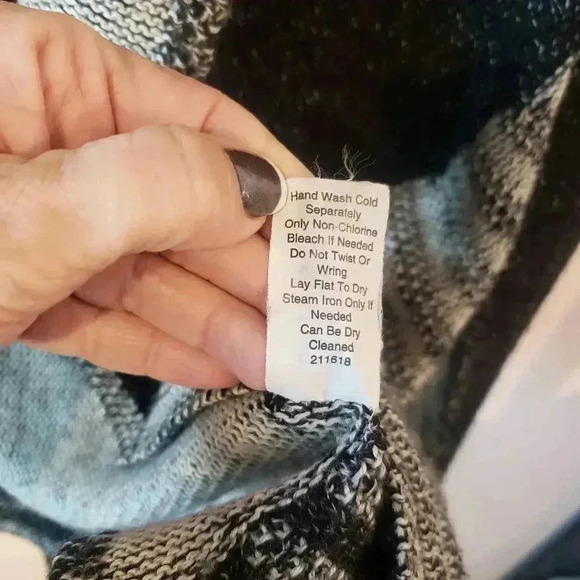 CAbi Style 483 Patchwork Circle Sweater - Picture 7 of 7